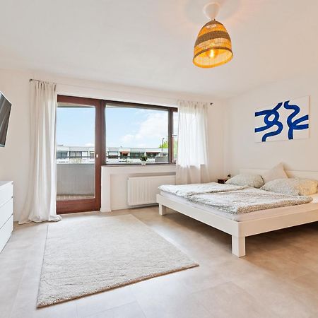 Idyl Kostenloser Privat-Parkplatz Wifi Smarttv Balkon Ludwigsburg Esterno foto
